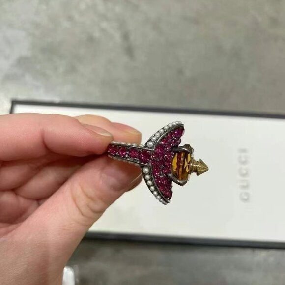 NIB Authentic GUCCI Ring With Stud And Crystals In Grey, Yellow - Picture 4 of 8